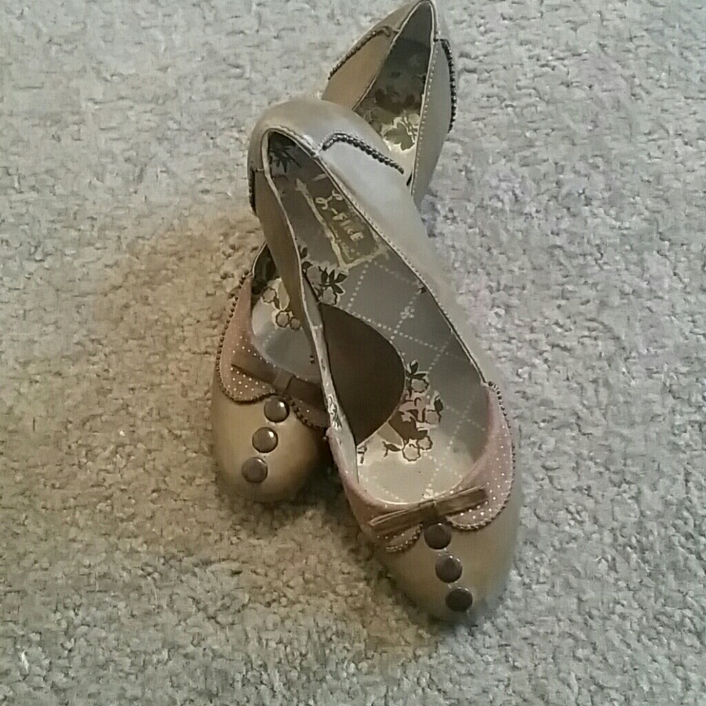 Vintage looking heels